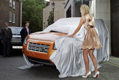 Maria Sharapova and Land Rover LR2