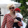 Gwen Stefani slips a bra