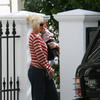 Gwen Stefani slips a bra