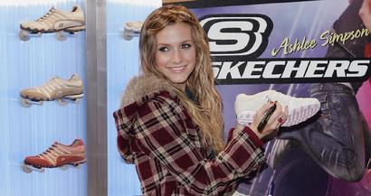 Ashlee Simpson pictures