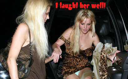 Britney Spears upskirt flash crotch panties panty