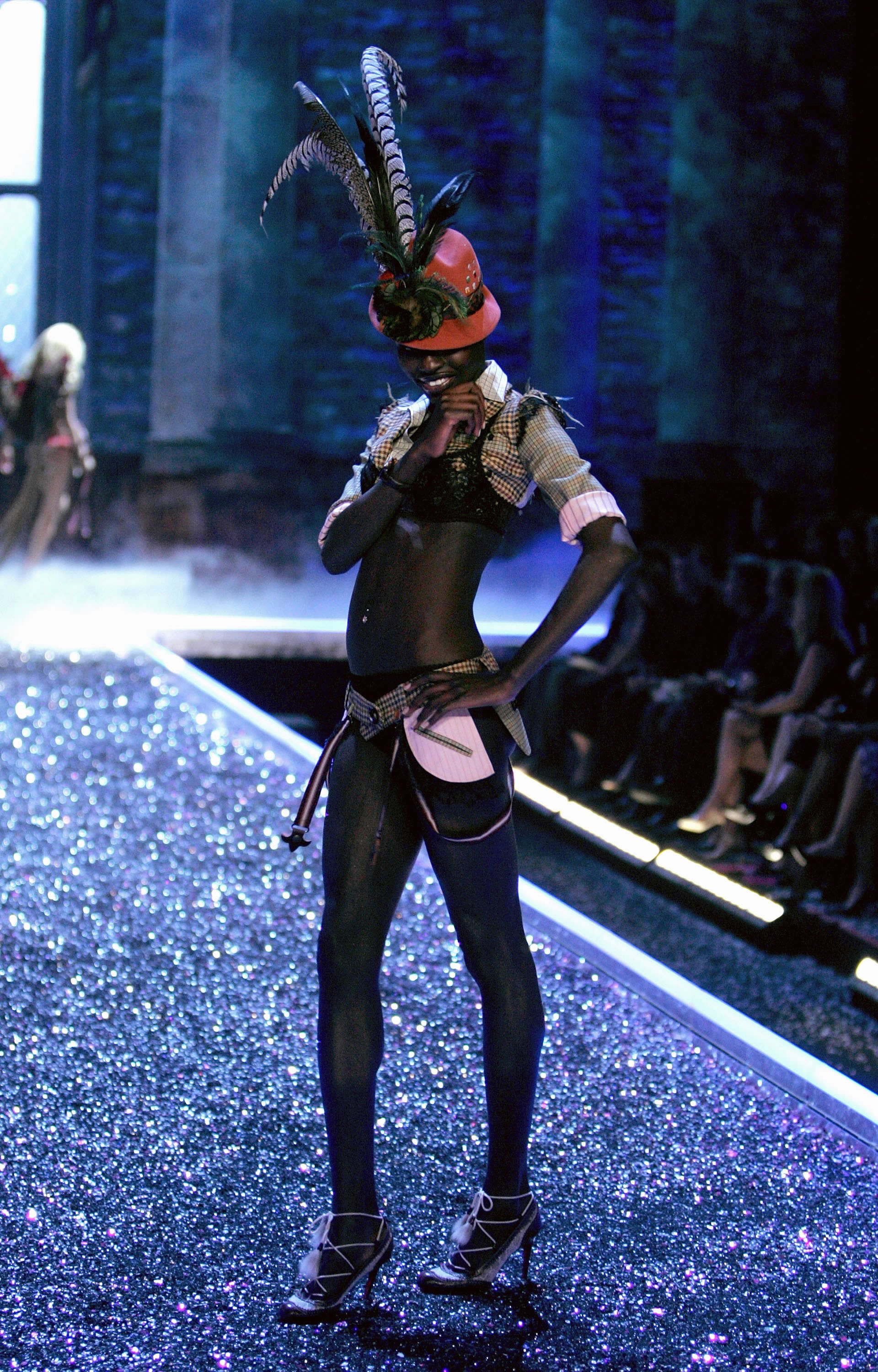 Victoria's Secret Angels Fashion Show pictures