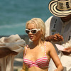 Christina Aguilera exposed her pink bikini