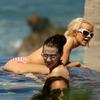 Christina Aguilera exposed her pink bikini