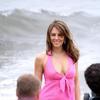 Elizabeth Hurley exposed her nip slip