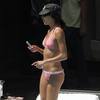 Eva Longoria exposed her pink bikini