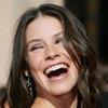 Evangeline Lilly exposed her cleavage in a hot dress