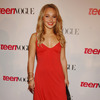 Hayden Panettiere exposed her cleavage in a red dress