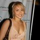 Hayden Panettiere exposed her cleavage