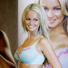 Jennifer Ellison exposed her blue bra