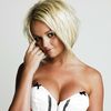 Jennifer Ellison exposed her round cleavage in a photoshoot