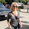 Jessica Simpson exposed her cleavage in a tight shirt