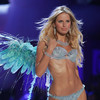 Karolina Kurkova exposed her bras and panties for Victorias Secret