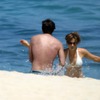 Kate Beckinsale exposed her tight white bikini