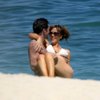 Kate Beckinsale exposed her tight white bikini