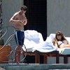 Kate Beckinsale exposed her tight white bikini