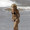 Kate Hudson exposed her skimpy bikini