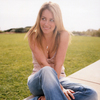 Lauren Conrad exposed her cleavage