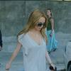 Lindsay Lohan exposed her side boob