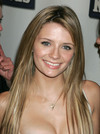 Mischa Barton exposed her cleavage