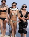 Nicole Richie exposed her string bikini