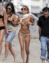 Nicole Richie exposed her string bikini