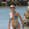 Scarlett Johansson exposed her bikini