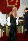 Tara Reid exposed her boob